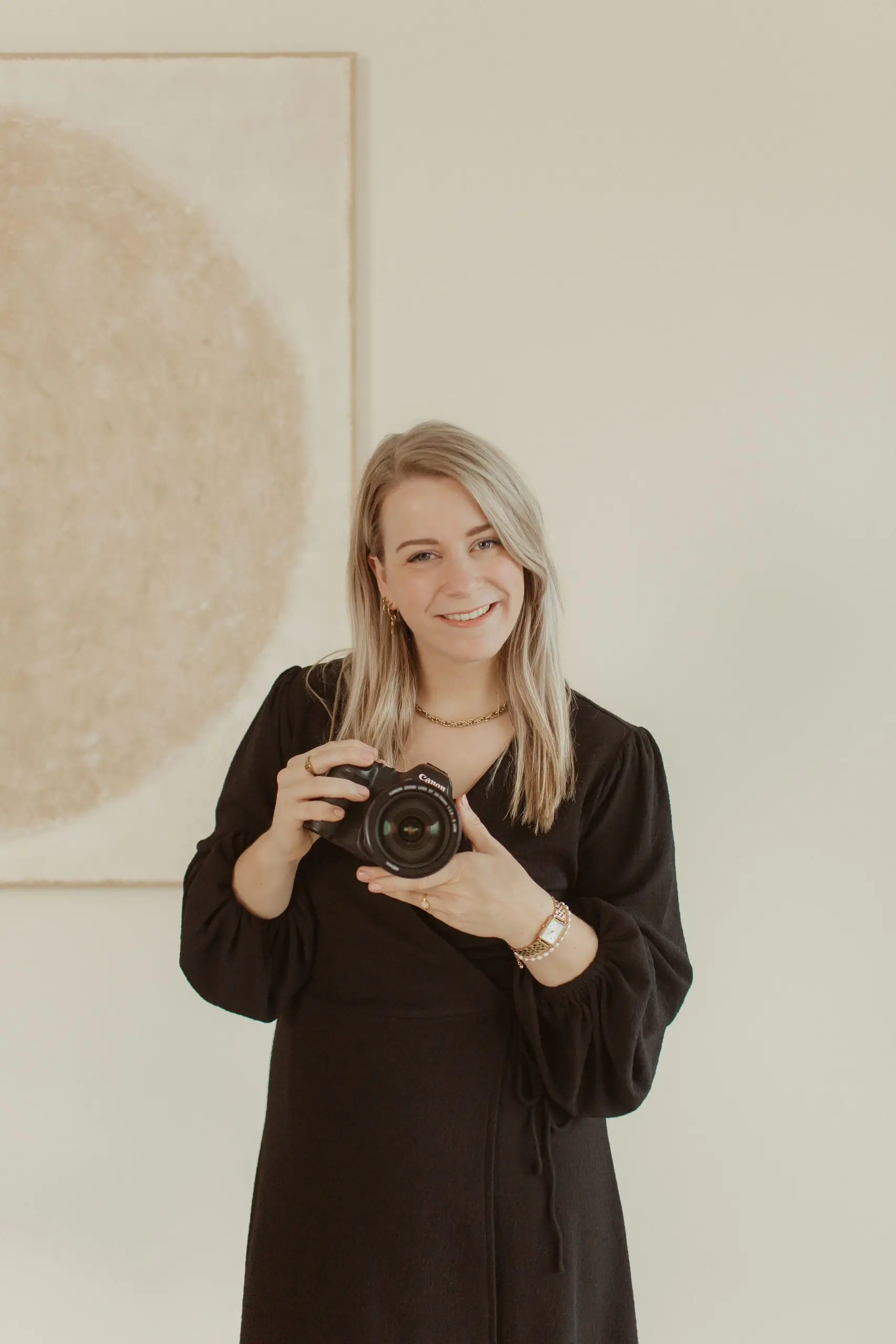 Miriam van Els met haar camera